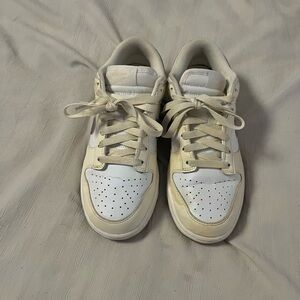 Nike Cream and White Women's Sneakers